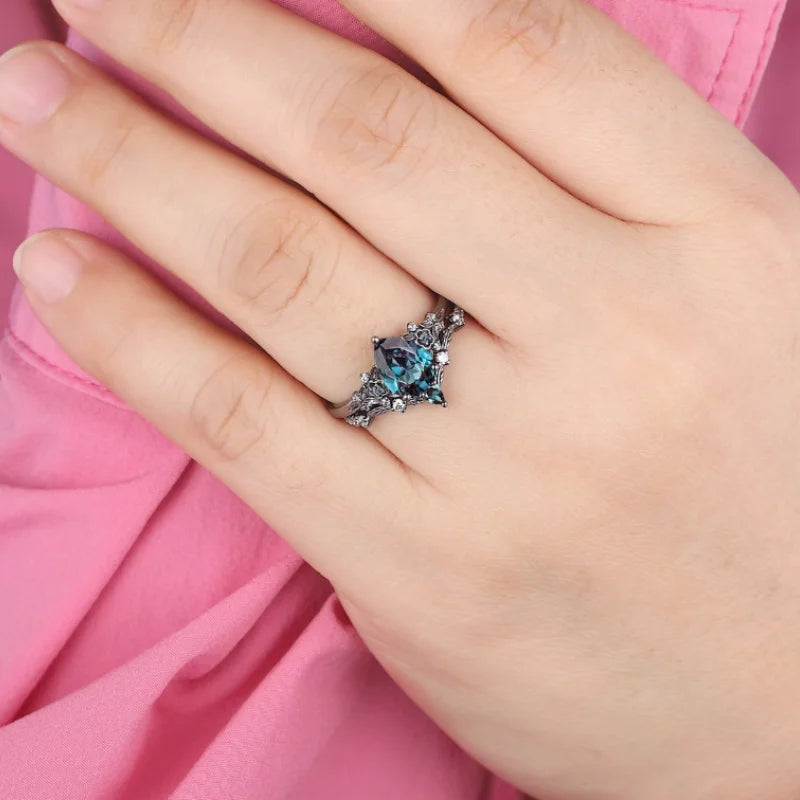 Luxury Black Zircon Vine Ring