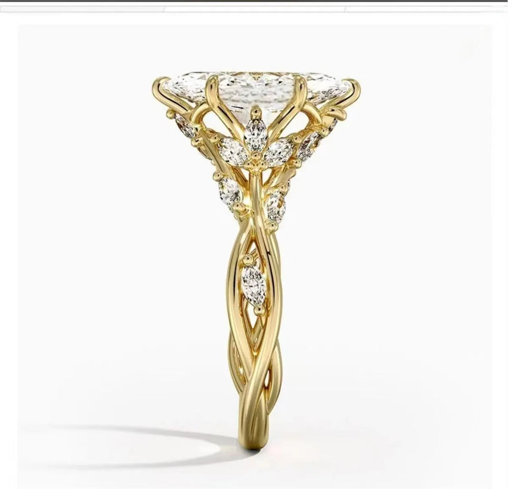 An elegant 2-carat oval diamond ring in 18K gold, perfect for a marriage proposal