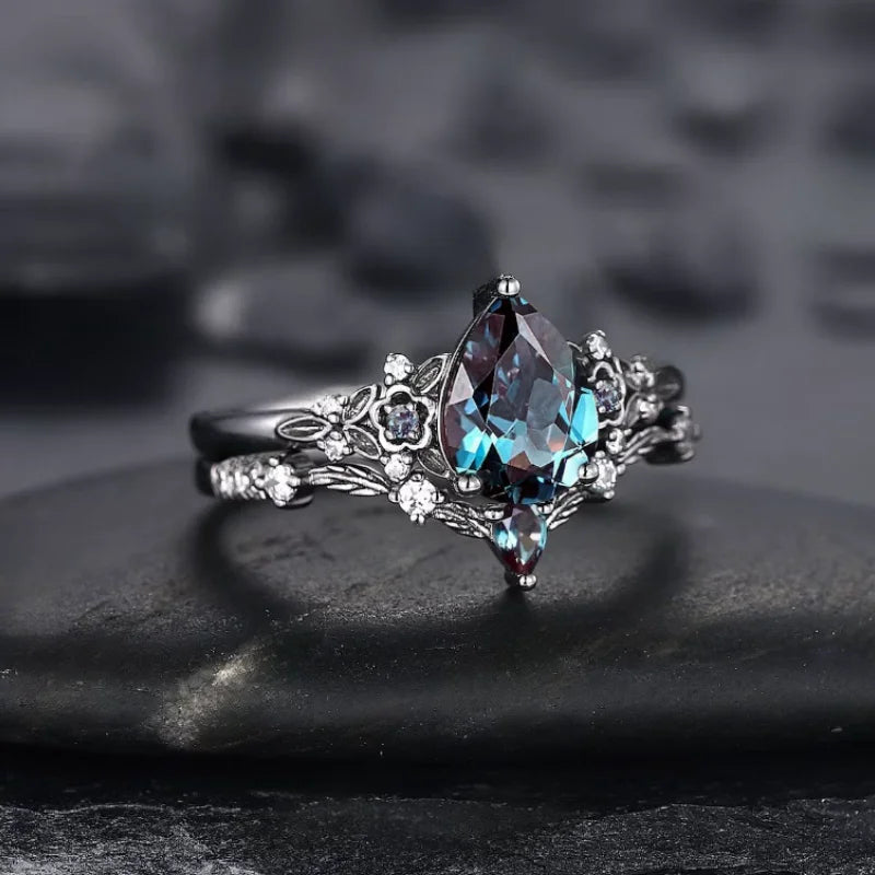 Luxury Black Zircon Vine Ring