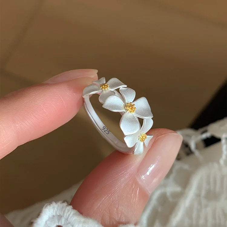 925 Silver Topaz Ring for Women – Vintage Hollow Lace Design