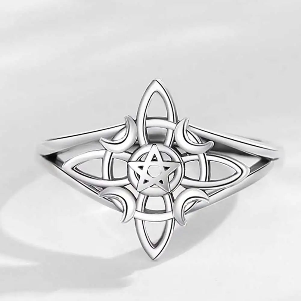 Witch Knot Celtic Ring in 925 Silver