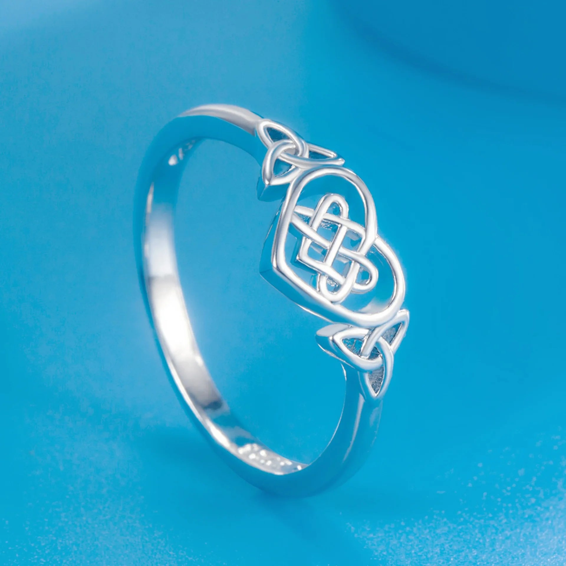 S925 Silver Celtic Heart Knot Ring