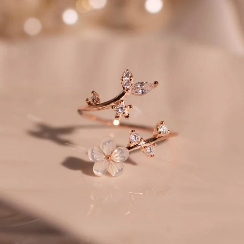 Sparkling Flower Open Ring for Women – Elegant Gift