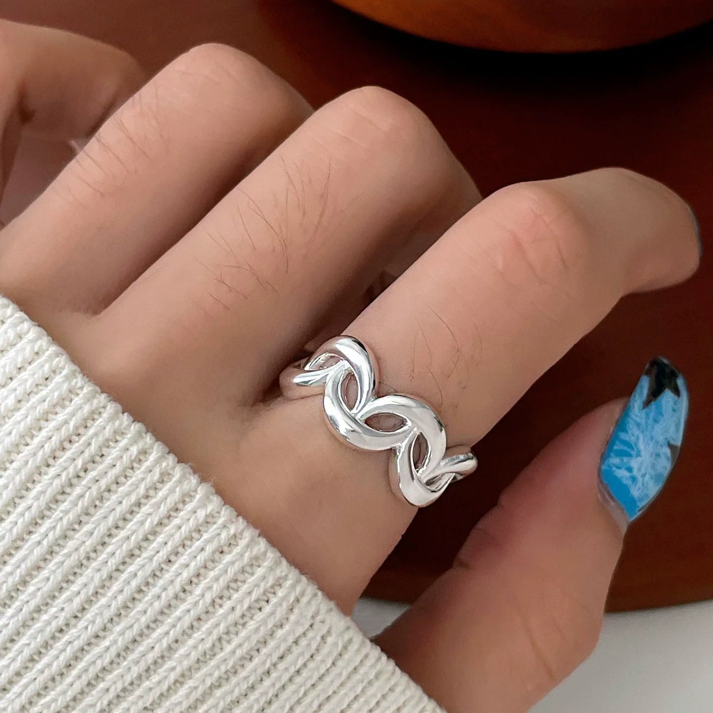 925 Silver Topaz Ring for Women – Vintage Hollow Lace Design